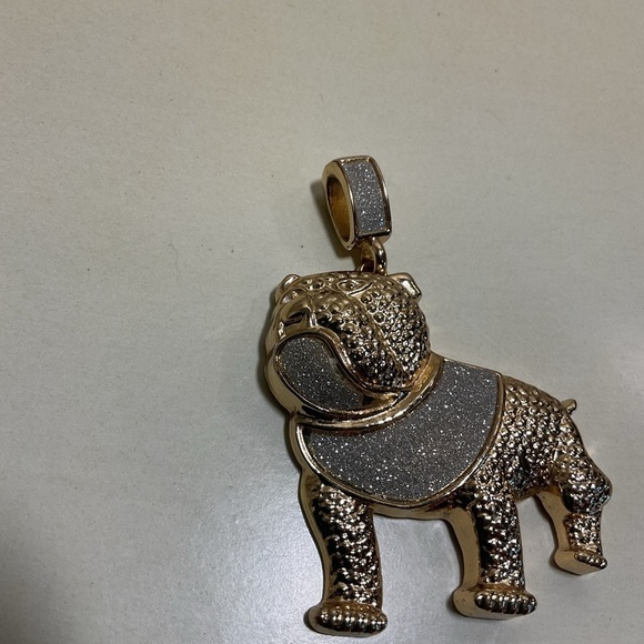 🎄Bulldog Charm gold and silver - Picture 4 of 9